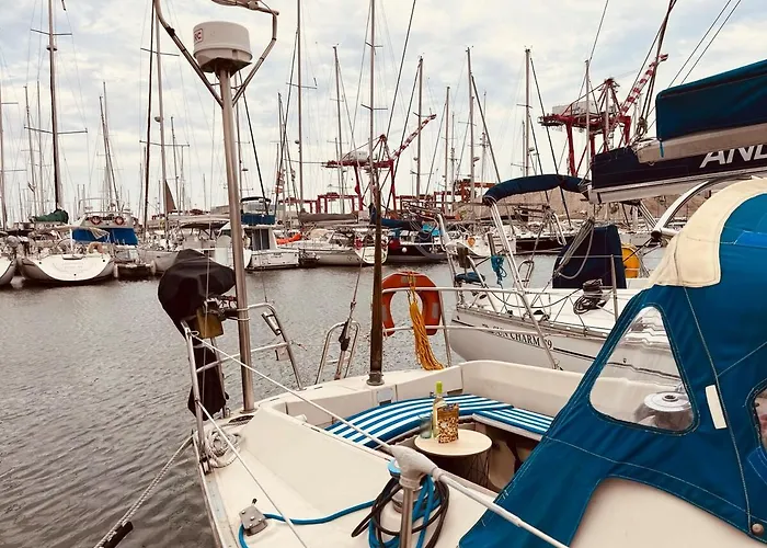 Nortada Boat Escape * Lissabon