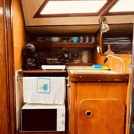 Botel Nortada Boat Escape Lisbon