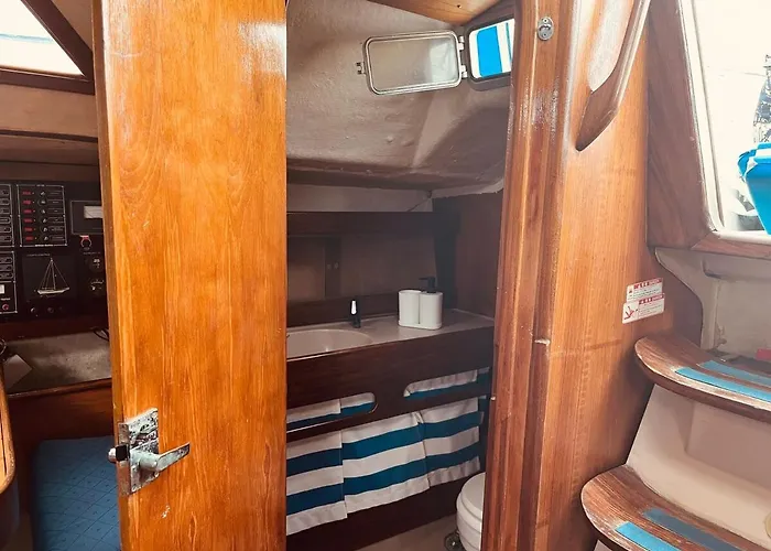 Nortada Boat Escape Πλωτό κατάλυμα